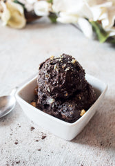 Low Carb Dark Chocolate Ice-Cream with Black Velvet Cacao (Keto-friendly)